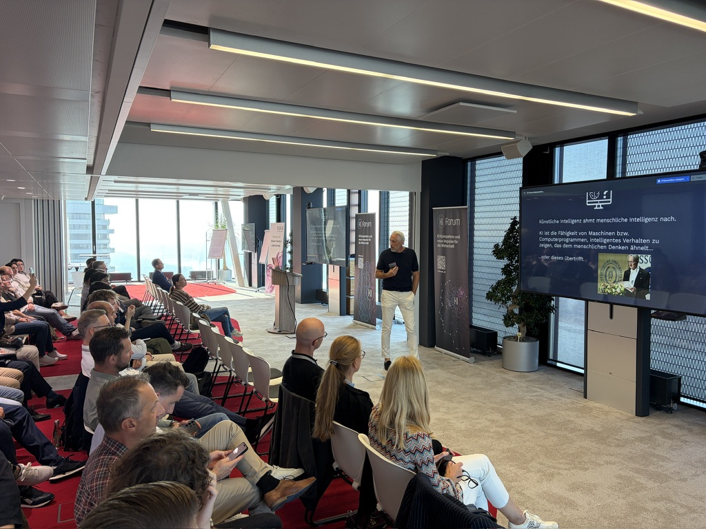KI-Forum Wien 2026 – Keynote vor vollem Saal im DC Tower
